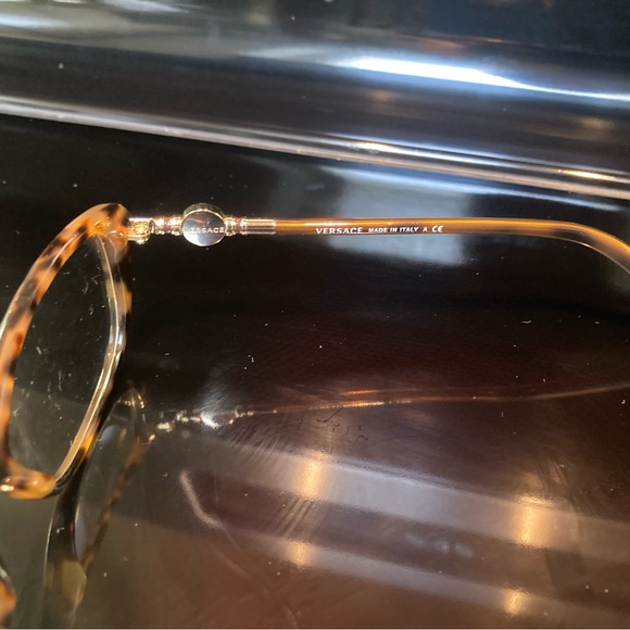 New Versace Tortoise Eyeglasses. Semi cat eye - Picture 11 of 12